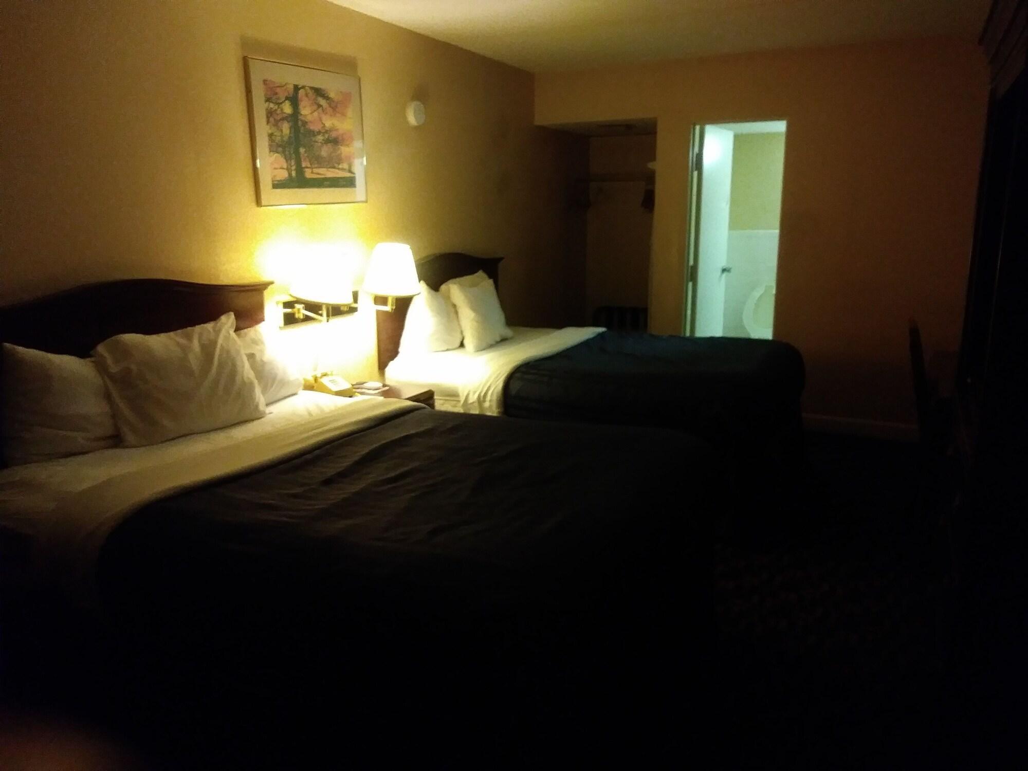 Days Inn By Wyndham Hot Springs Eksteriør billede