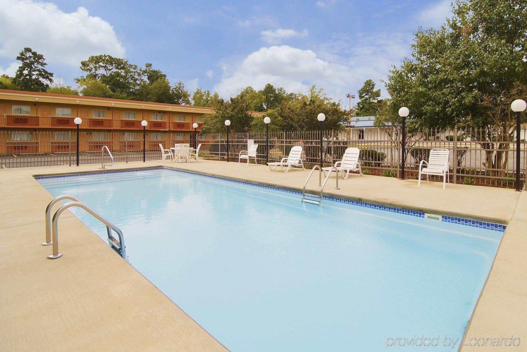 Days Inn By Wyndham Hot Springs Eksteriør billede